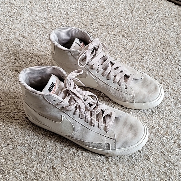 Nike Shoes - Nike shoes